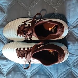 Adidas Womens Turf Soccer Cleats, Size 6